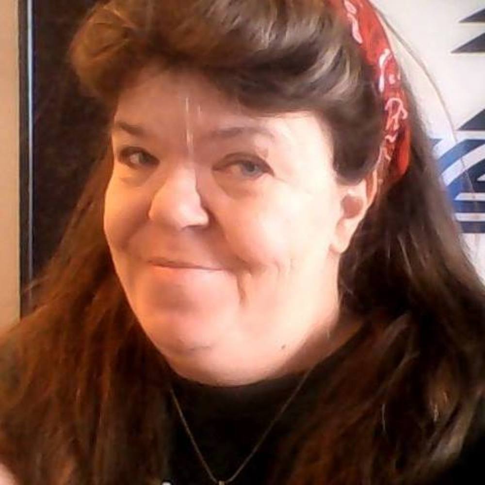 Meet your Posher, Denise